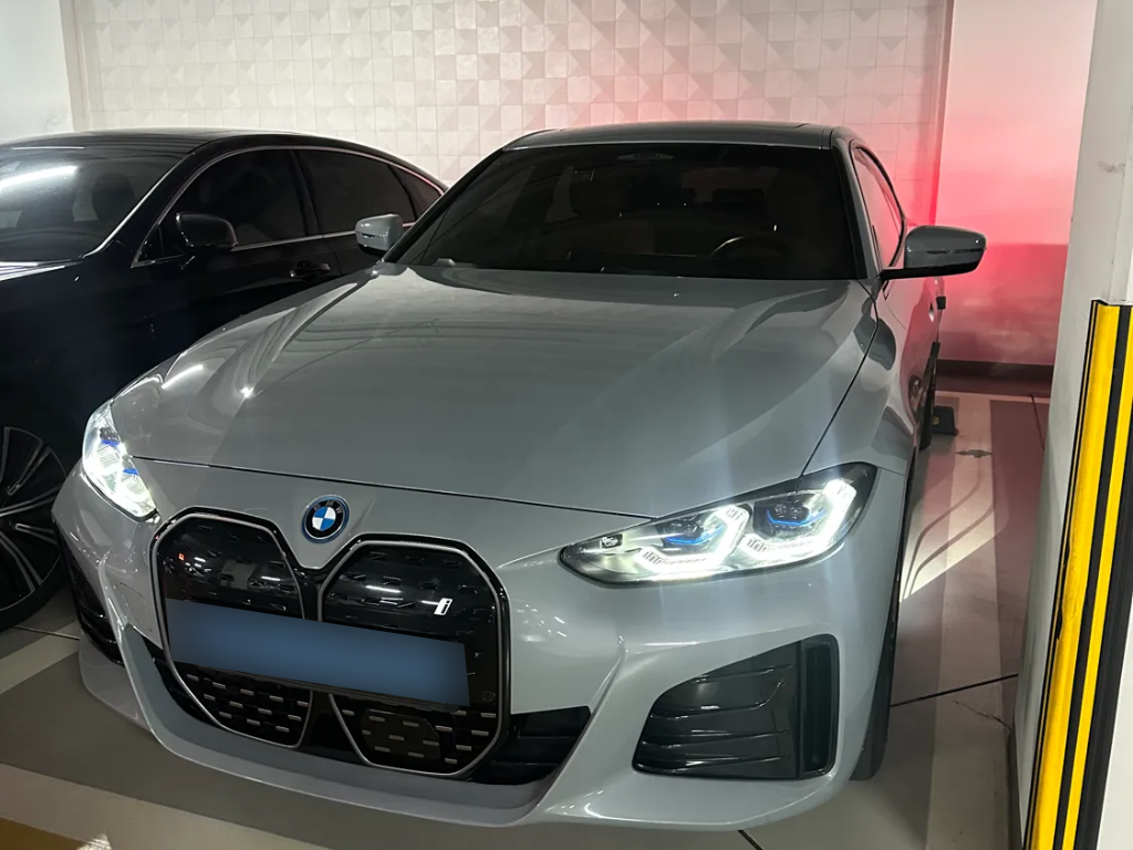 BMW i4 2022 중형 전기