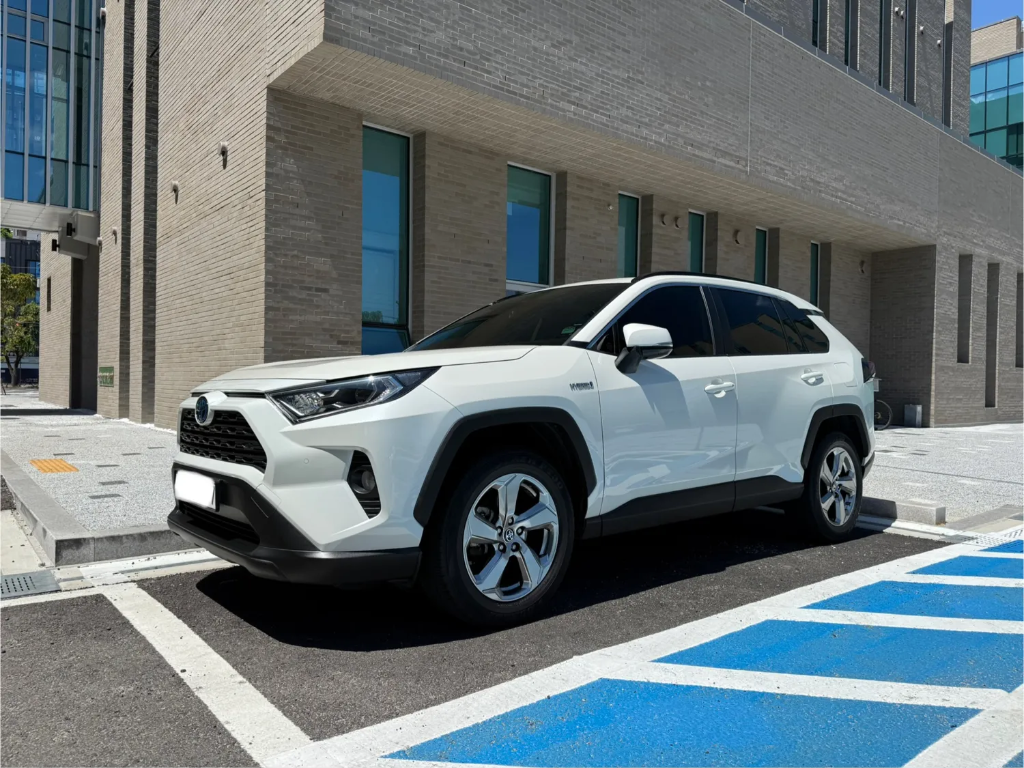 토요타 RAV4 2021 중형SUV 휘발유