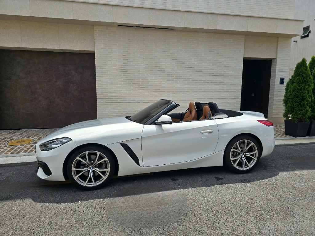 BMW Z4 2021 스포츠카 휘발유