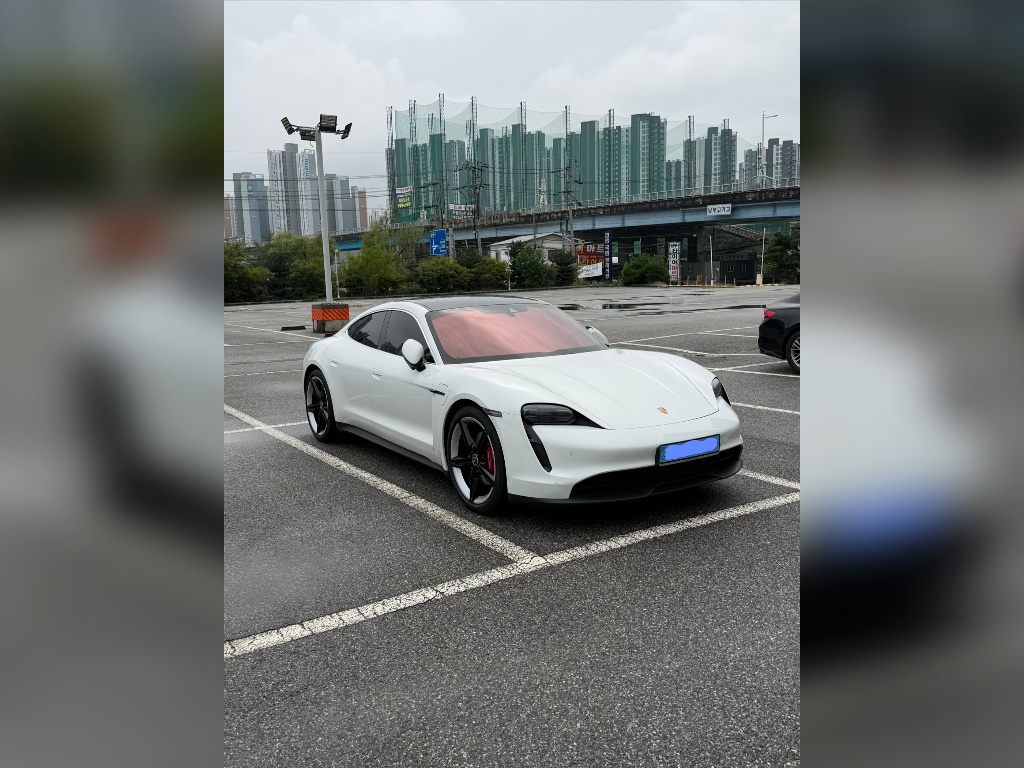 포르쉐 타이칸 2023 스포츠카 전기